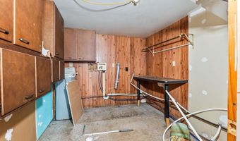 1858 W Auburn Dr, Auburn, IN 46706