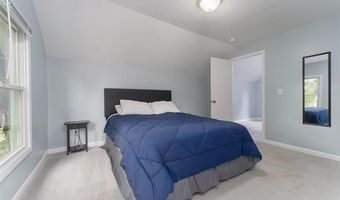 518 N LOCUST St, Adrian, MI 49221
