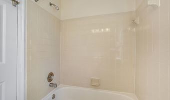 1525 ORONOCO St, Alexandria, VA 22314