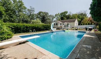210 Essex Rd, North Kingstown, RI 02852
