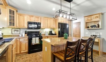 1822-3 Parkland Dr 0703, Arkdale, WI 54613