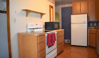 916 3Rd Ave, Ackley, IA 50601