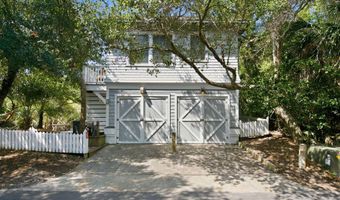 617 Ocracoke Way, Bald Head Island, NC 28461