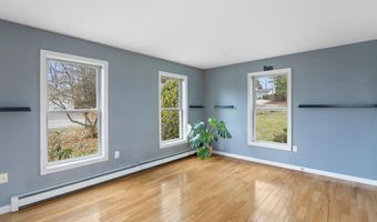 115 Country Hl, Brattleboro, VT 05301