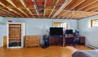 211 Oak St, Bath, ME 04530