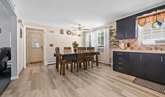 26 City View Pkwy, Johnston, RI 02919