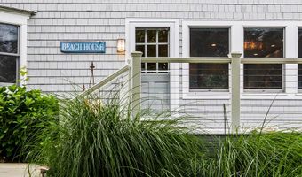 19 Sherwood Dr, Westport, CT 06880