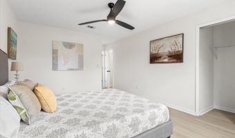 702 AQUATIC Dr, Atlantic Beach, FL 32233