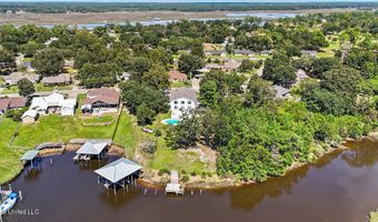 2421 S Shore Dr, Biloxi, MS 39532