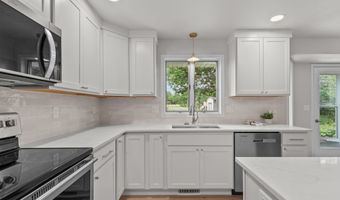 3529 N CHAPPELL Dr, Appleton, WI 54914