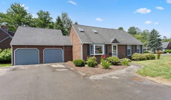2 Cortland Cir, Bangor, ME 04401