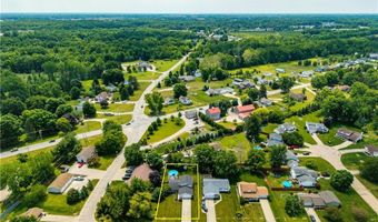 923 Hillside Dr, Amherst, OH 44001