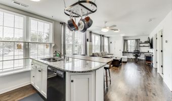 3100 N GLEBE Rd, Arlington, VA 22207
