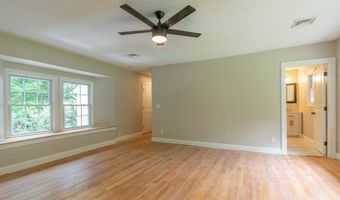 575 North St, Agawam, MA 01030
