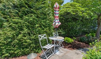 13 HARBORVIEW Rd, Lewes, DE 19958