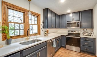 1176 Duncan Spur, Akron, OH 44333