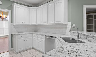 2817 Creedmoor Ln, Albany, GA 31721