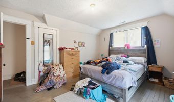 127 N Kinney, Angola, IN 46703