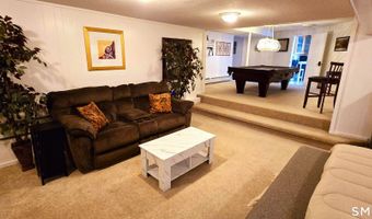 14 Vermillion Dr, Avon, CT 06001