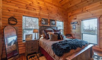 18999 River Rd, Athens, OH 45701