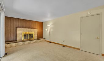 2145 Steeplechase Dr, Ann Arbor, MI 48103