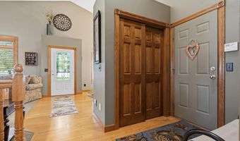 2751 Rivers Bluff Ln, Anoka, MN 55303