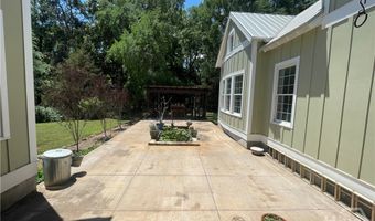 156 Lake Oglethorpe Dr, Arnoldsville, GA 30619