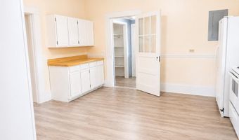 4512 Thomasville Dr, Acworth, GA 30101