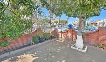 552 W 108th St, Los Angeles, CA 90044