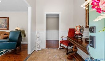 106 Collier Dr, Albertville, AL 35951