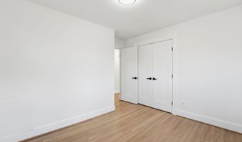 9803 DE PAUL Dr, Bethesda, MD 20817