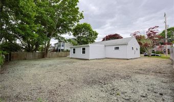 31 Forbes St, East Providence, RI 02915