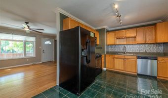 6 Eva Cir, Asheville, NC 28806