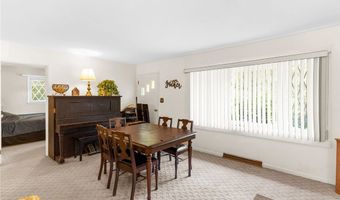 6677 Morningview Dr, Andover, OH 44003