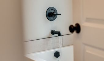 650 NW 28TH St, Battle Ground, WA 98604