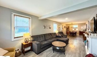 214 Philadelphia Ave, Alma, MI 48801