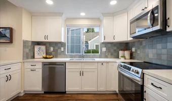 2006 Mountain Vista Way, Oceanside, CA 92054