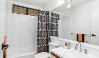 98-653 Papalealii St, Aiea, HI 96701