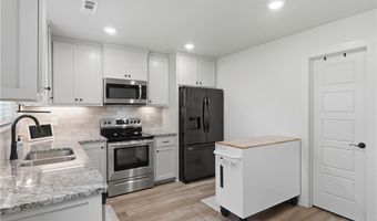 6 Exminster Ln, Bella Vista, AR 72714