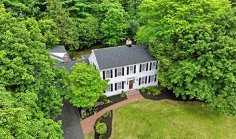 5 Beaver Pond Rd, Albany, NY 12211