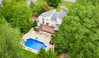 14 S Post Ln, Airmont, NY 10952