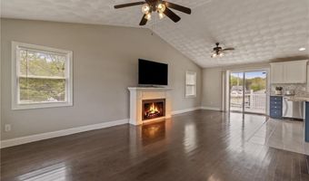 234 3rd Ave, Cranston, RI 02910