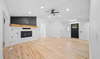 5 Dunvegan Ln, Bella Vista, AR 72715