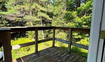 686 Wing Rd, Bethlehem, NH 03574