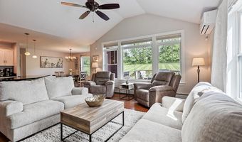 9 Fieldstone Dr, Augusta, ME 04330