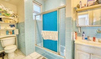 233 Avenue B, Bayonne, NJ 07002