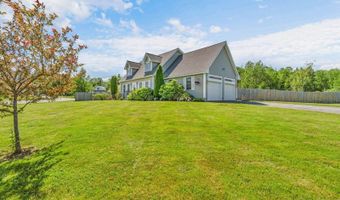 174 Rolling Meadow Dr, Bangor, ME 04401
