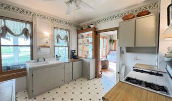 W10402 SUNSET RD, Antigo, WI 54428