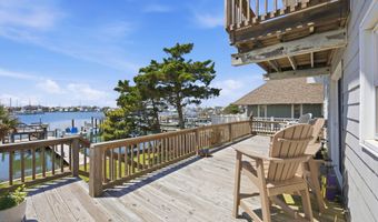 147 Bayview Blvd, Atlantic Beach, NC 28512