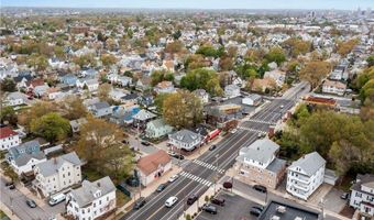 189 Smith St, Cranston, RI 02905